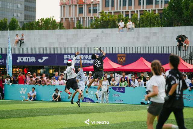 经济·深读丨你为什么爱在朋友圈晒户外？