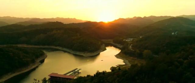 每一帧都很美！在电影《放下手机》里解锁南漳宝藏美景