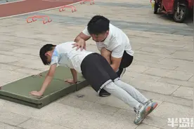 带着器材上门授课，95后小伙变身“上门私教”，4个月带了100多名学员图片