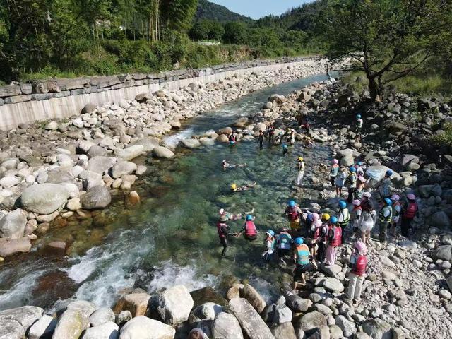 八桂避暑有“凉方”①丨广西：且向山水要“凉趣”