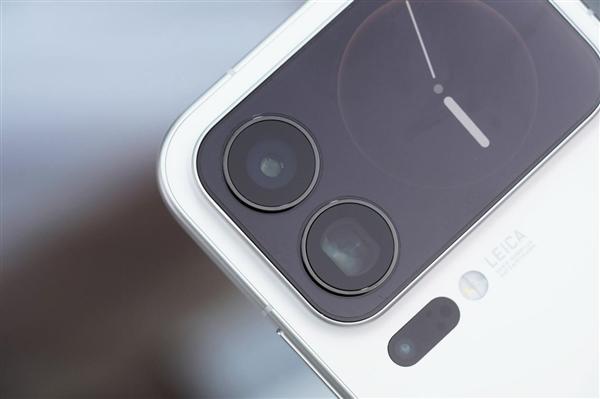 多一块屏对标iPhone 17 Pro Max！小米17 Pro Max图赏