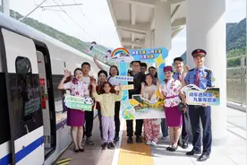 刚刚通车！到了黄龙九寨站，怎么换乘？图片