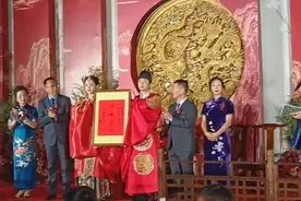 中式婚礼上一份特别的伴手礼图片