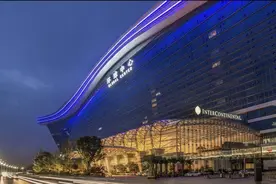 再求“新东家”！成都“体量最大”五星级酒店征集意向方，此前曾两次流拍｜封面头条图片