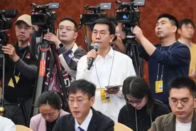 如何用好海南自贸港法规制定权？海南团代表答澎湃图片