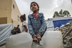 一周看天下丨加沙地带：流离失所的儿童图片