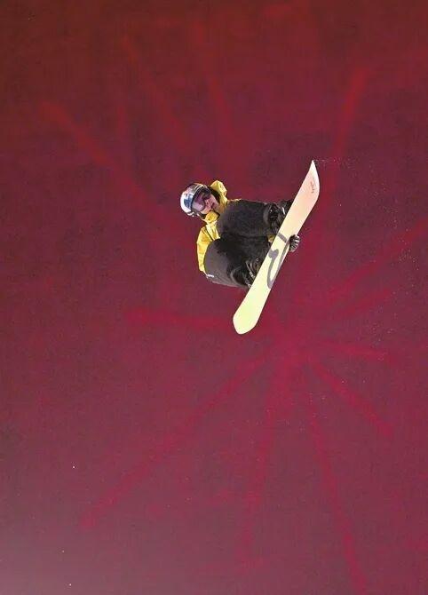 国际雪联滑雪大跳台世界杯北京站 山西运动员苏翊鸣夺冠