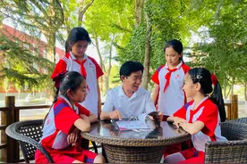 五育并举育人，成就多彩未来！他们在平凡岗位上默默耕耘图片