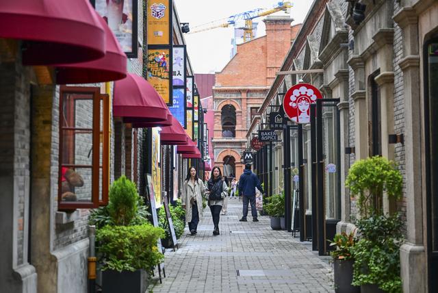 第八届进博会丨上海：打造城市文化生活街区