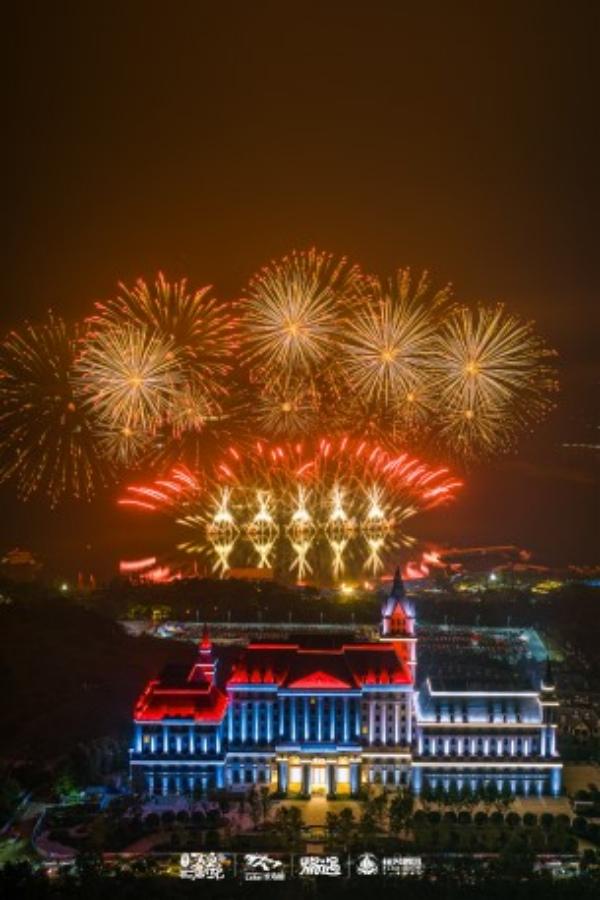 “焰遇重庆”跨年烟花秀定档 长寿湖畔共赴烟花之约