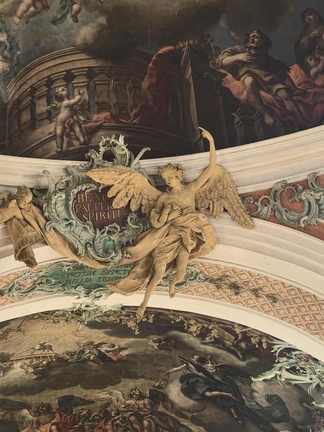 晚潮｜圣加仑的书卷与凸窗