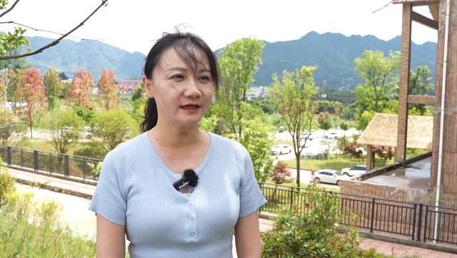 乌蒙大草原：旅游热带动小吃经济升温