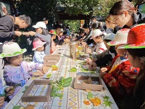 荥阳双节太会了！黄河露营、非遗舞狮、家电折扣，亲子游、购物游都适配！