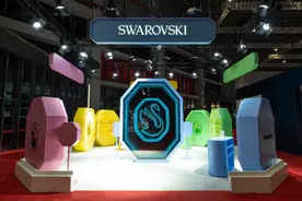 “中国龙”闪耀进博会！施华洛世奇带来梦幻感官盛筵图片