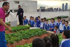 孩子们的金爷爷又耍“绝活”了，这次是……图片