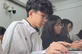 十年·我与中国 | 马来西亚小伙子曾勇文：在中国我感受到了凝聚力和归属感图片