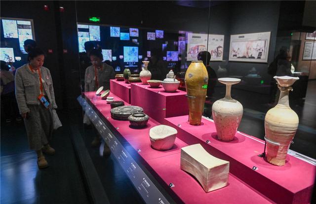 国庆中秋假期18.7万人次打卡内蒙古博物院