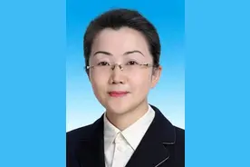 国务院任命：她进京任职！近日多位女干部密集履新图片