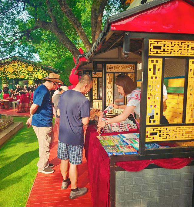 哈铁江上俱乐部“江上市集”正式开市打造冰城文旅新地标