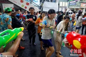泰国泼水节，列入世界文化遗产→图片