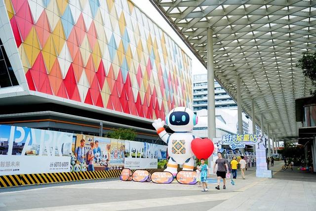 中国西部首个未来机器人公园 为成都青少年开启跨时空科学探险