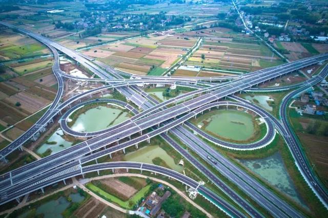 安徽两条高速公路正式开通运营