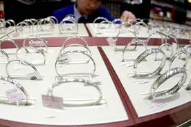 它曾经比黄金还值钱，如今为何身价大跌？图片