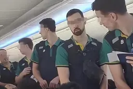 上海航空被指为等外籍乘客致延误续：机场称原因实为流量控制图片