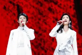 有偿代拍、加价购票、开售即“秒空”......  明星演唱会售票环节“猫腻”多丨封面深镜图片