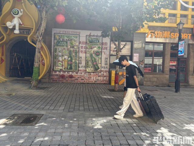 大鲍岛里院引客来 老街小吃醉游人
