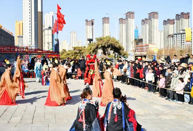 一步踏入千年画！定州众春园春节“行浸式”游园火出圈