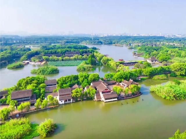 ️阳澄湖挤爆？这个核心产蟹区才真香！蟹宴限时6折！客房3折特惠！送免费住宿惊喜