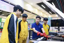 万通汽车教育：“智造”转型背后的职教力量图片