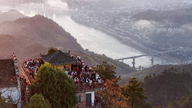 福地怀化·风物季｜云海流金醉洪江——洪江区密岩尖观日出掠影