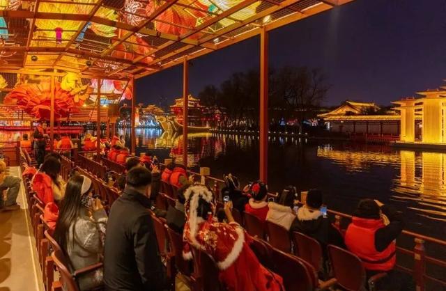 乘花船巡游，一夜看“尽”长安灯！