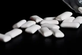 最新研究：口香糖成微塑料释放大户！咀嚼前8分钟会……图片