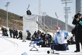 第五届世界媒体峰会丨专访：媒体应成为文明间沟通的桥梁——访古巴拉美社社长冈萨雷斯图片