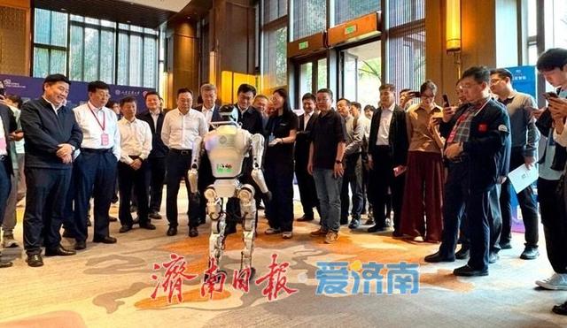 记者随笔丨逛展会，感受济南“数智”新气象
