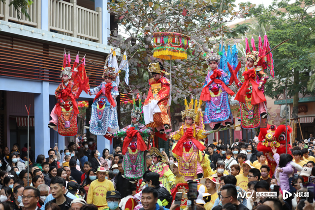 风物旅行引热潮：非遗民俗成年轻人深度体验新宠