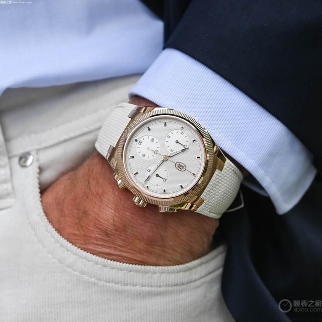 帕玛强尼推出Tonda PF Sport Chronograph玫瑰金砂岩色腕表