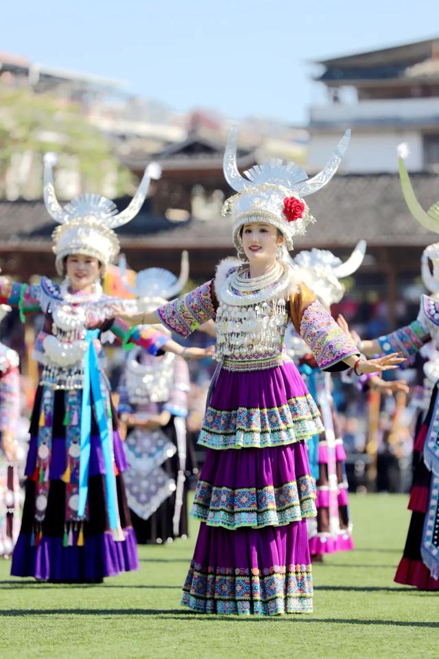 多图+多视频，直击第二十三届融水芦笙斗马节开幕式→