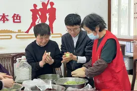 青团飘香！常熟市董浜镇徐市社区开展“我们的节日·清明”主题活动图片