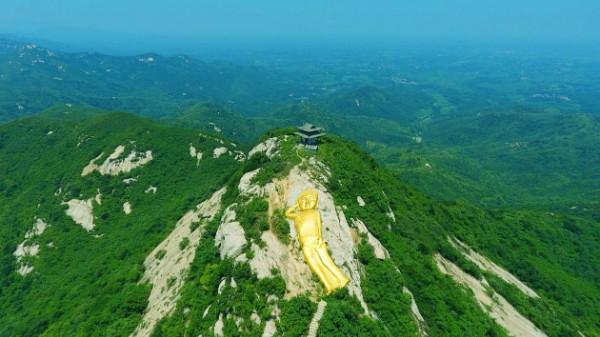 金顶山夏日避暑指南：清凉与欢乐的双重馈赠