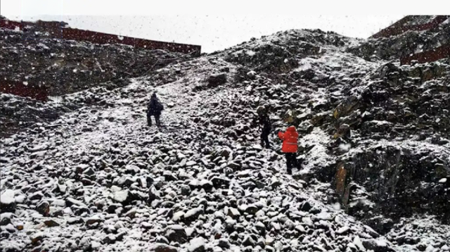 一问到底丨党岭、珠峰、祁连山……国庆期间多地驴友遇险，为何总有人拿生命冒险？