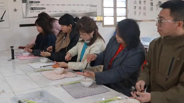 海外华文媒体打卡泾县：这是一本值得全球共读的“泾县读本”