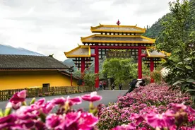 来峨边，遇见“美神”甘嫫阿妞图片