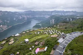 贵州黔西：乌江画廊醉游人图片