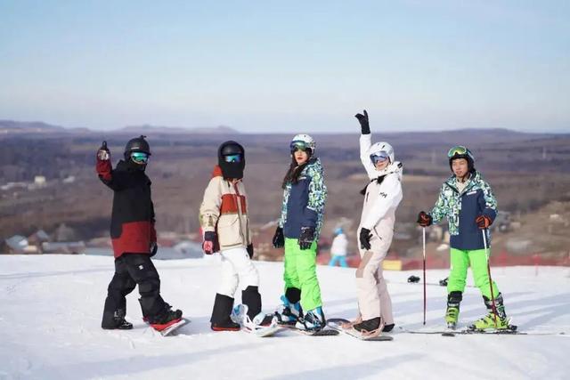 飞雪沐泉 乐享白山 | 玩透白山冰雪！“长白山之冬”五大主题路线推荐攻略请收好！