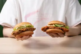 以“火烤牛肉”称王的汉堡王把“新品C位”让给了鸡图片
