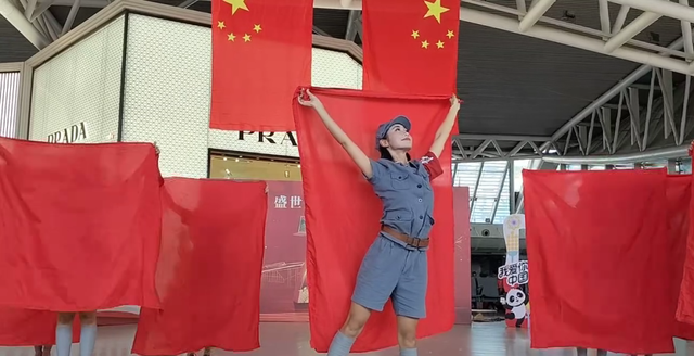 今天，在三亚“花式”表白祖国！